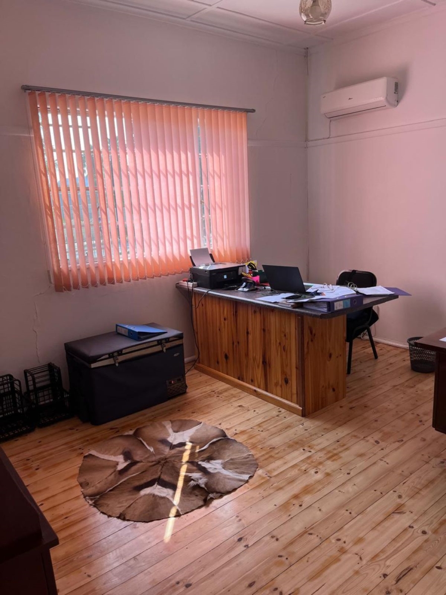 4 Bedroom Property for Sale in Calvinia Northern Cape